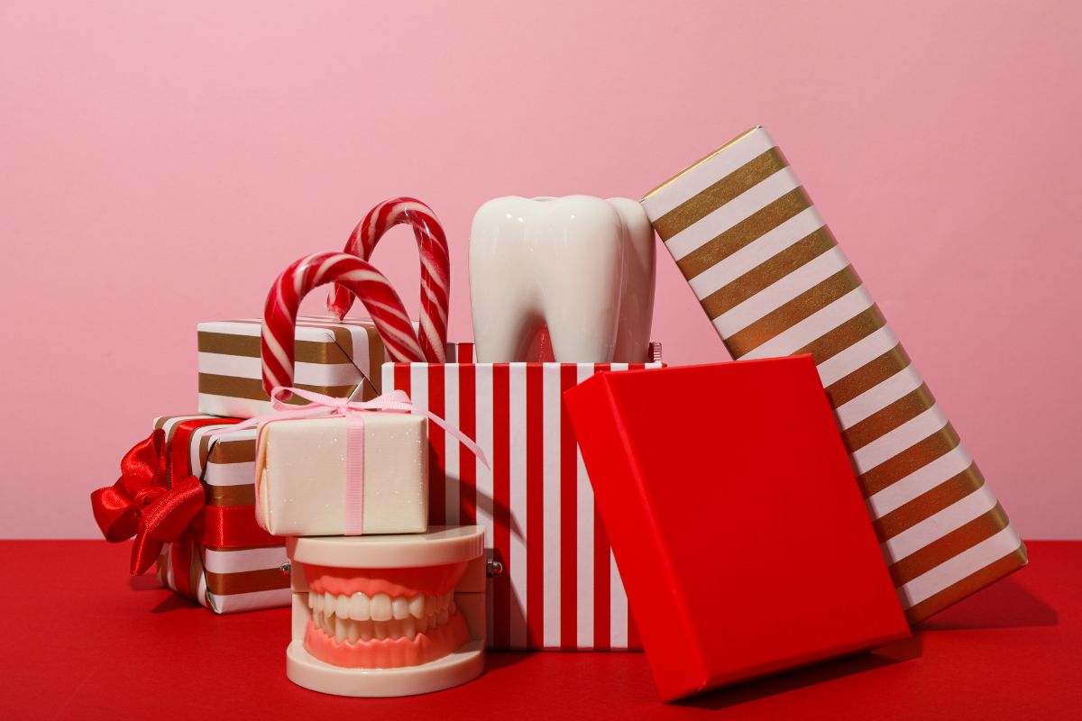 Enjoy Christmas Treats Without Damaging Your Teeth